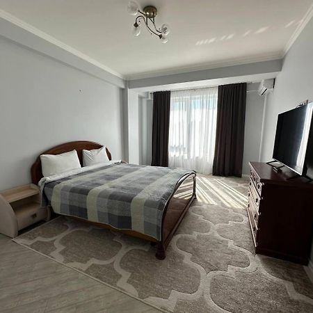 Airport Apartments Taxi キシナウ エクステリア 写真